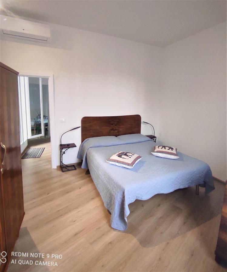Appartement Attico Rucellai Con Terrazza Super Vista à Florence Extérieur photo